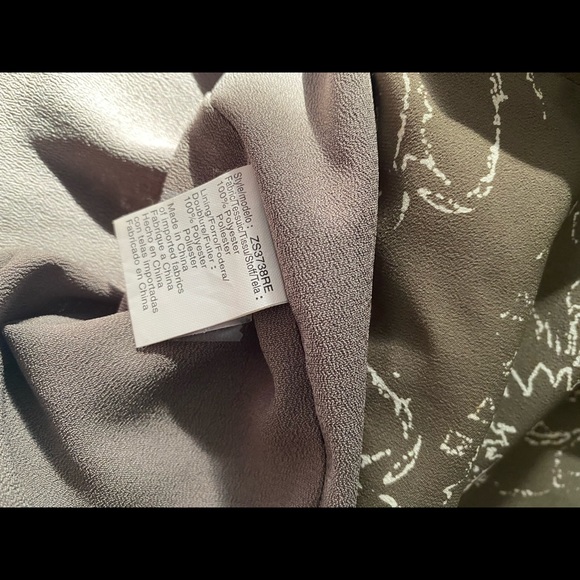 Calvin Klein Ruched Pencil Skirt . Size 8 - Picture 6 of 9